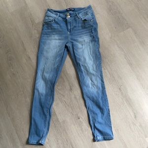 Wallflower blue jeans